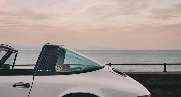 location-PORSCHE-Biarritz-roadstr