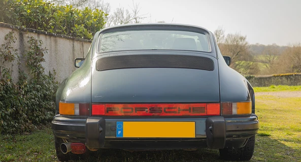 location-PORSCHE-Corbigny-roadstr