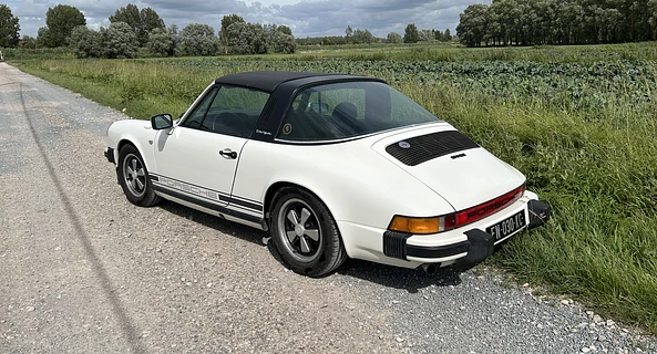location-PORSCHE-Hazebrouck-roadstr