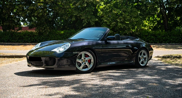 location-PORSCHE-Courbevoie-roadstr
