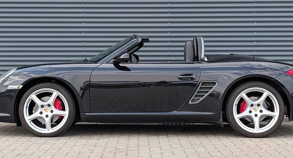 location-PORSCHE-Rosselange-roadstr