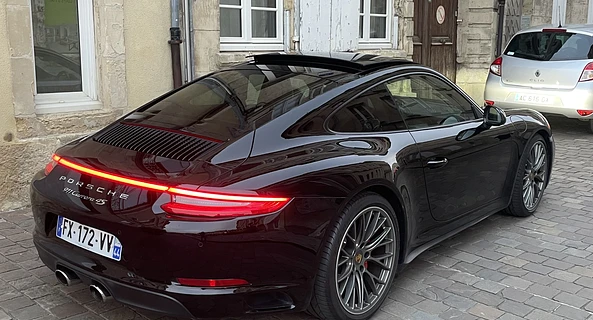 location-PORSCHE-Giberville-roadstr