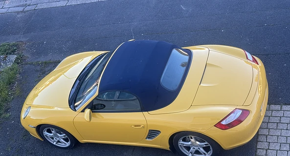 location-PORSCHE-Valambray-roadstr