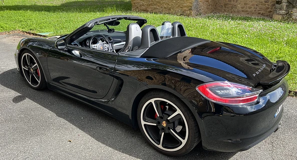 location-PORSCHE-Charnay-roadstr