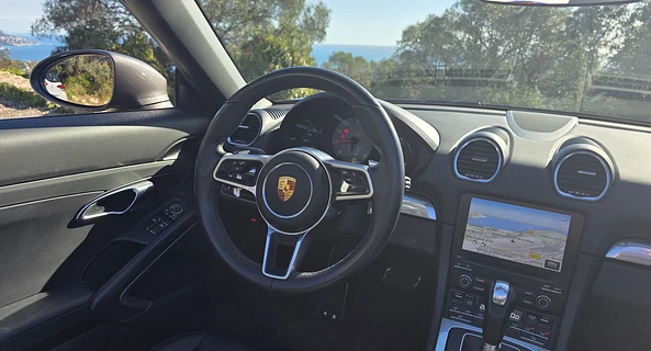 location-PORSCHE-Nice-roadstr