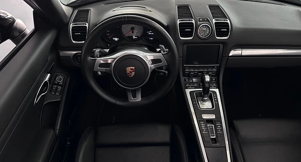 location-PORSCHE-Charnay-roadstr
