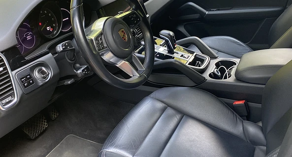 location-PORSCHE-Taglio-Isolaccio-roadstr