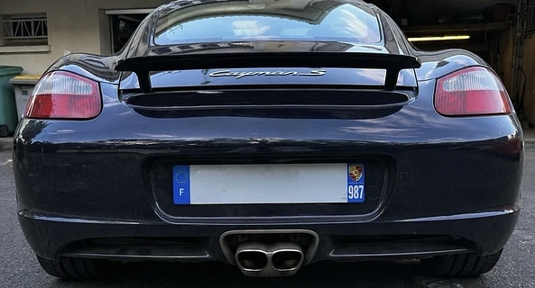 location-PORSCHE-Massy-roadstr