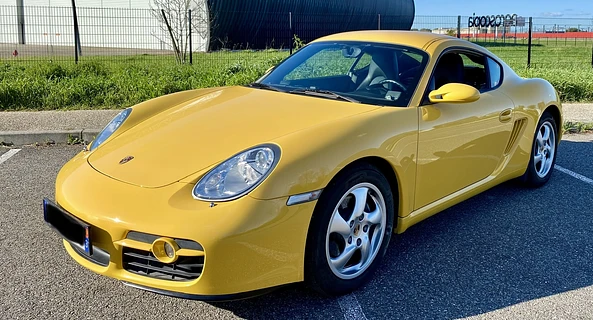 location-PORSCHE-Seilh-roadstr