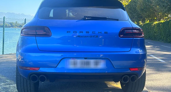 location-PORSCHE-Cognin-roadstr