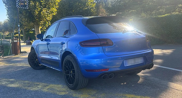 location-PORSCHE-Cognin-roadstr