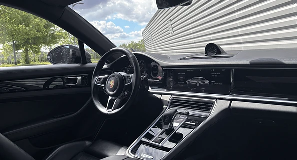 location-PORSCHE-Brumath-roadstr