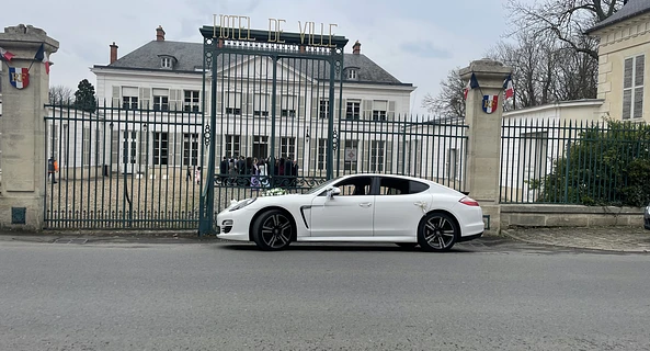location-PORSCHE-Éragny-roadstr