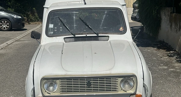 location-RENAULT-Marignane-roadstr