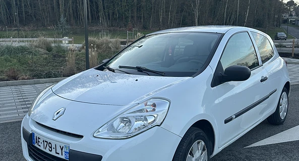 location-RENAULT-Chartres-roadstr