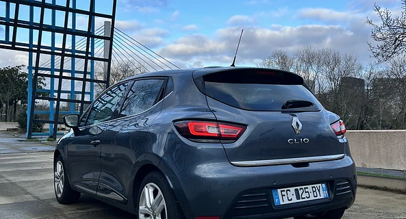 location-RENAULT-Nantes-roadstr