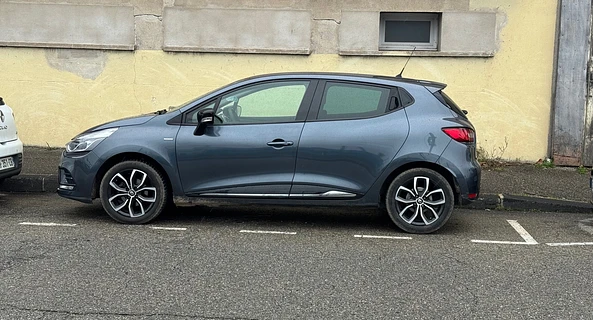 location-RENAULT-Valence-roadstr