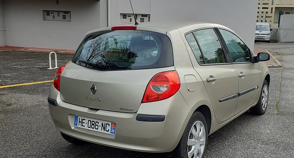 location-RENAULT-Montpellier-roadstr