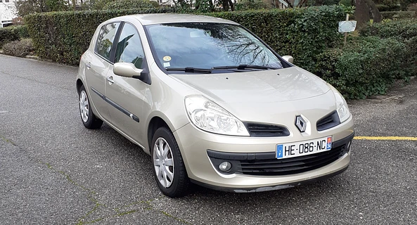 location-RENAULT-Montpellier-roadstr