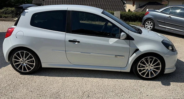 location-RENAULT-Sillingy-roadstr
