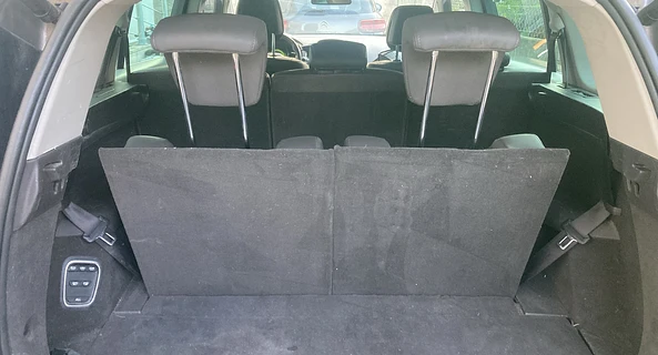 location-RENAULT-Sausset-les-Pins-roadstr