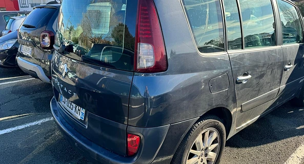 location-RENAULT-Ciboure-roadstr
