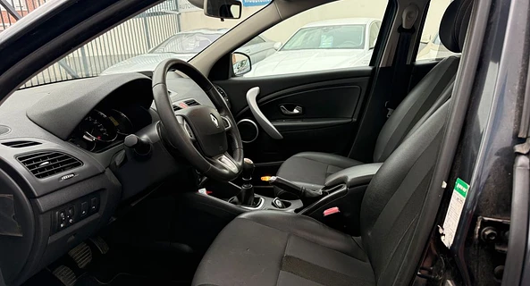 location-RENAULT-Lille-roadstr