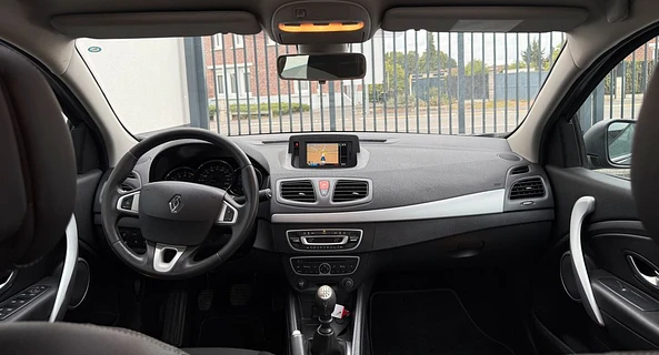 location-RENAULT-Lille-roadstr