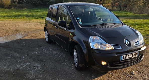location-RENAULT-Quetigny-roadstr