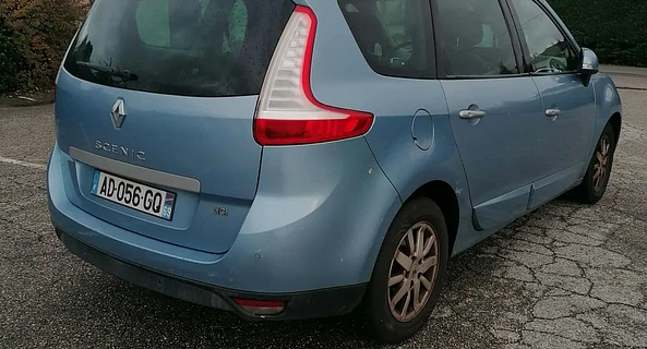 location-RENAULT-Sassenage-roadstr
