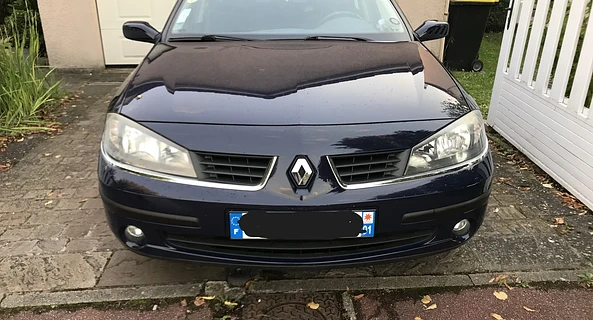 location-RENAULT-Arpajon-roadstr