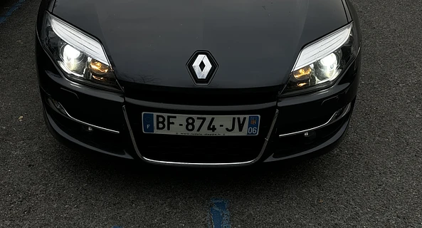 location-RENAULT-Menton-roadstr