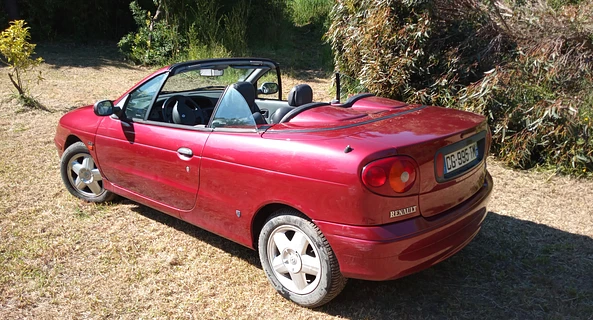 location-RENAULT-Porto-Vecchio-roadstr