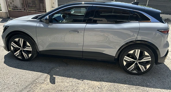 location-RENAULT-Voiron-roadstr