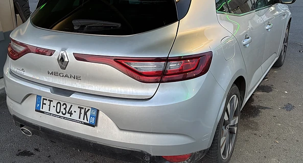 location-RENAULT-Warcq-roadstr