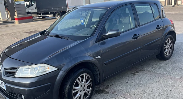 location-RENAULT-Lucciana-roadstr