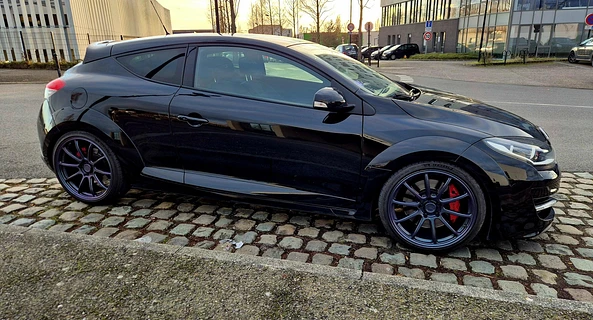 location-RENAULT-Valenciennes-roadstr