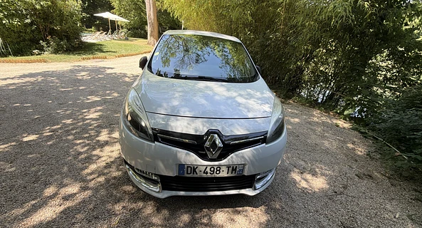 location-RENAULT-Noisy-le-Grand-roadstr