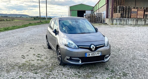 location-RENAULT-Saint-Marcel-lès-Valence-roadstr