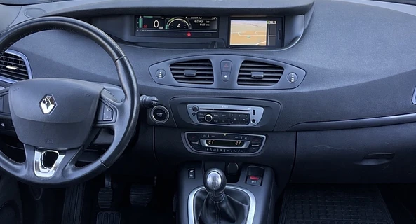 location-RENAULT-L'Aigle-roadstr