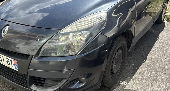 location-RENAULT-Condé-Sainte-Libiaire-roadstr