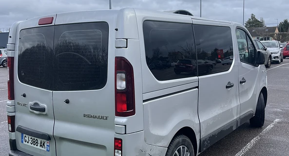 location-RENAULT-Mantes-la-Ville-roadstr