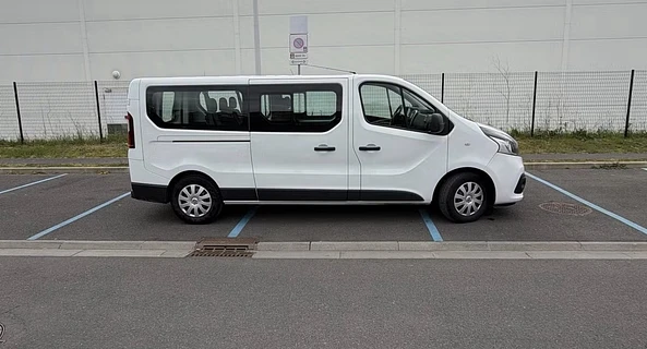 location-RENAULT-Orly-roadstr