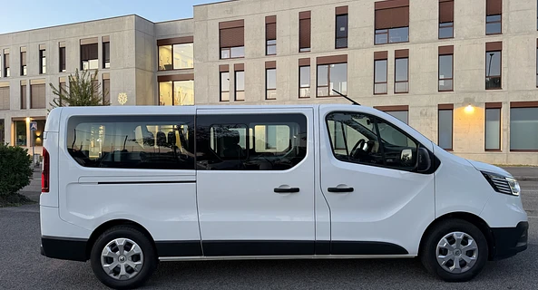location-RENAULT-Lyon-roadstr