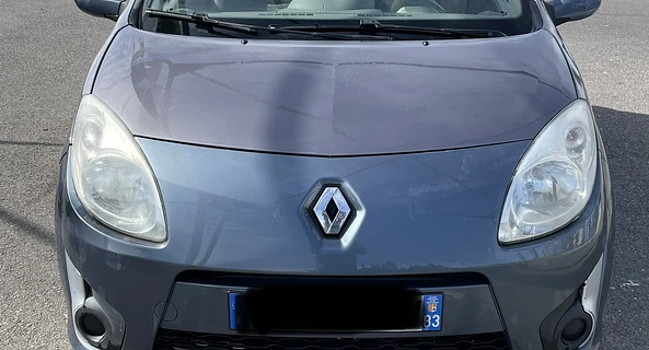 location-RENAULT-La Seyne-sur-Mer-roadstr