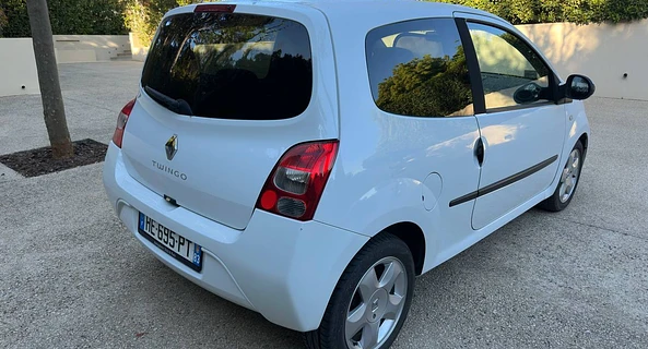 location-RENAULT-Cogolin-roadstr