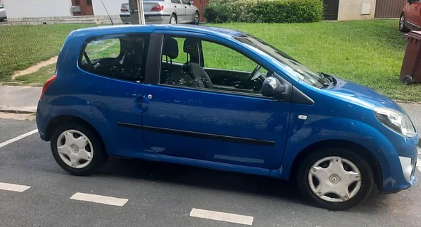 location-RENAULT-Roissy-en-Brie-roadstr