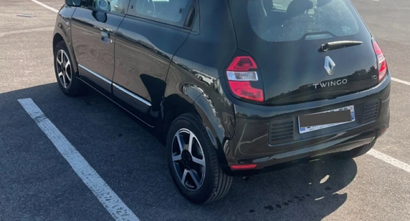 location-RENAULT-Paris-roadstr