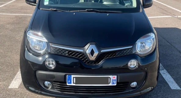 location-RENAULT-Paris-roadstr