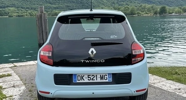location-RENAULT-Meyzieu-roadstr
